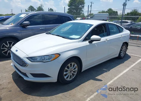 2017 Ford Fusion S из США, поврежденный, VIN 3FA6P0G71HR164531